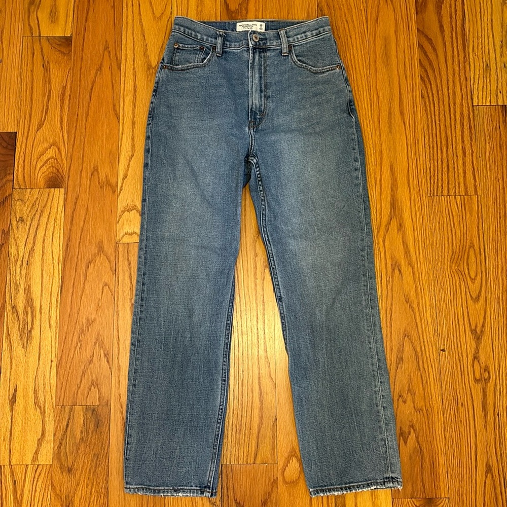 Abercrombie Ankle Straight Jeans